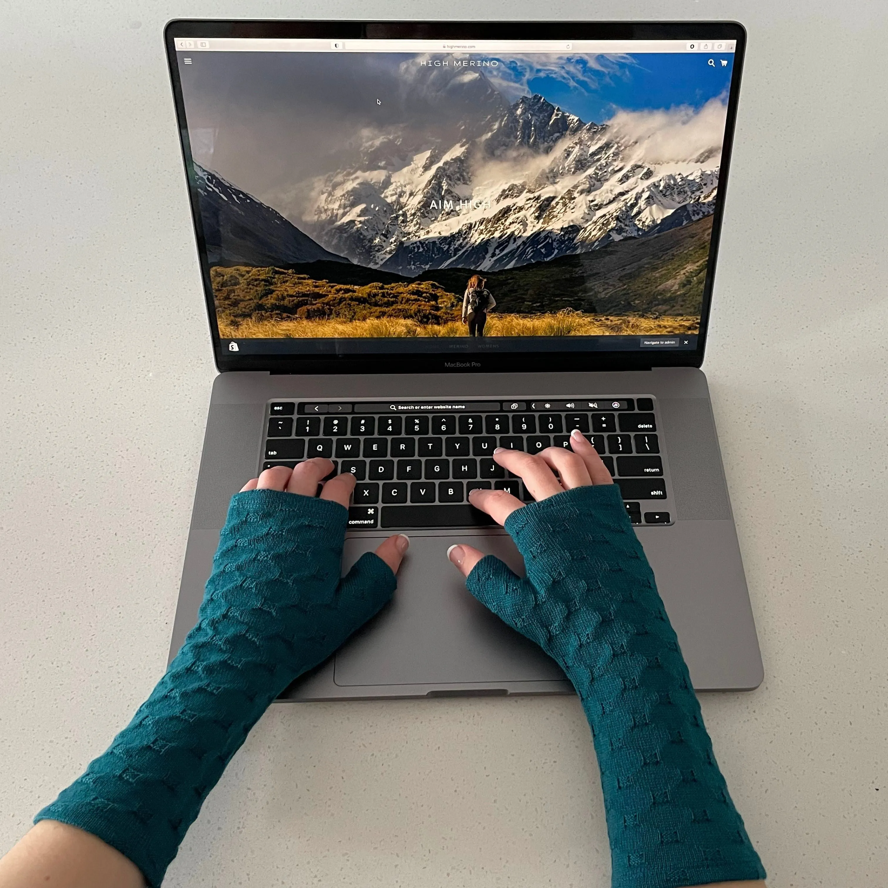 Merino Wool Gloves - Teal Cross Textured