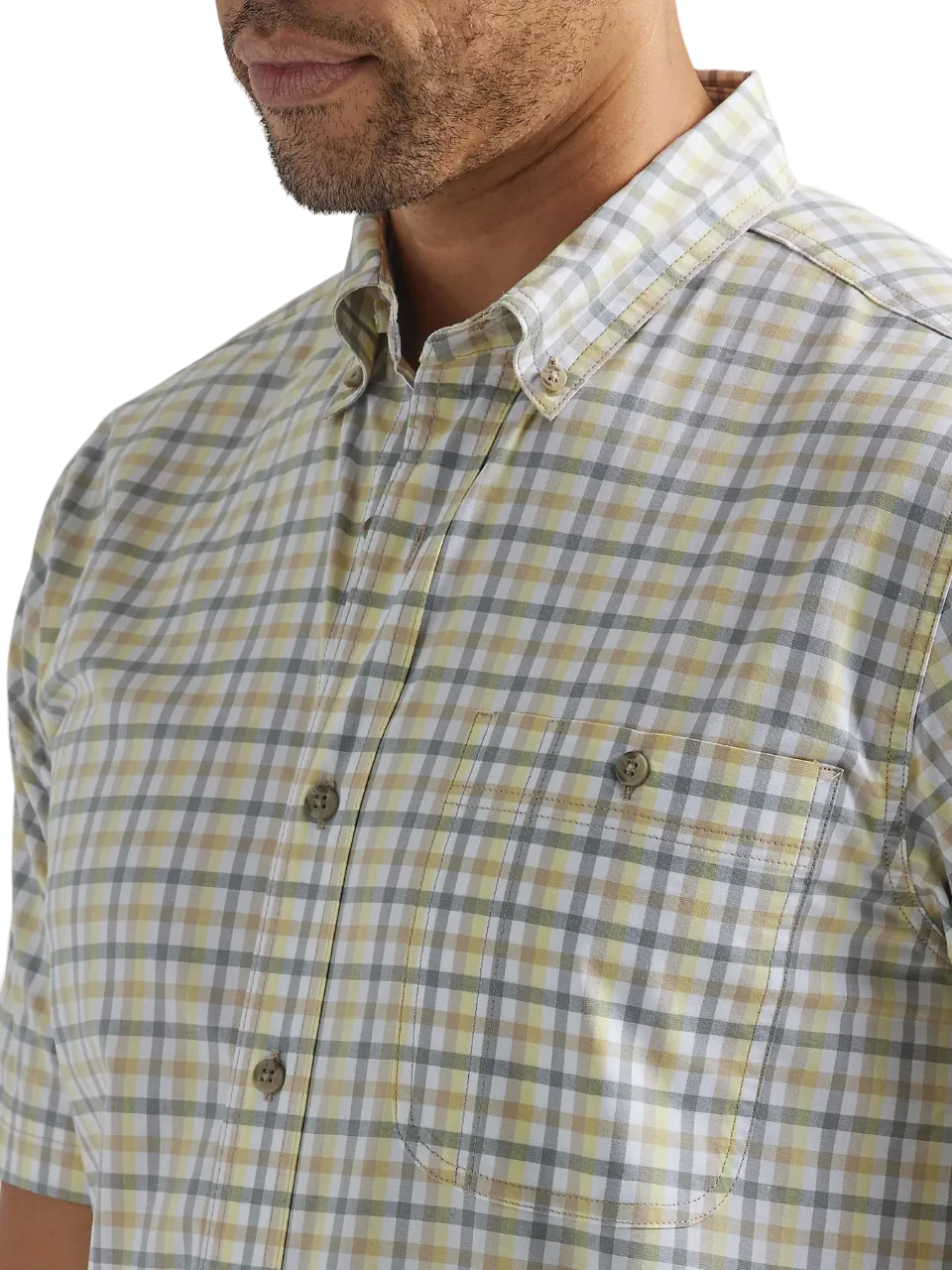 Wrangler Men's Wear Short Sleeve Wrinkle Resist Plaid Button Shirt