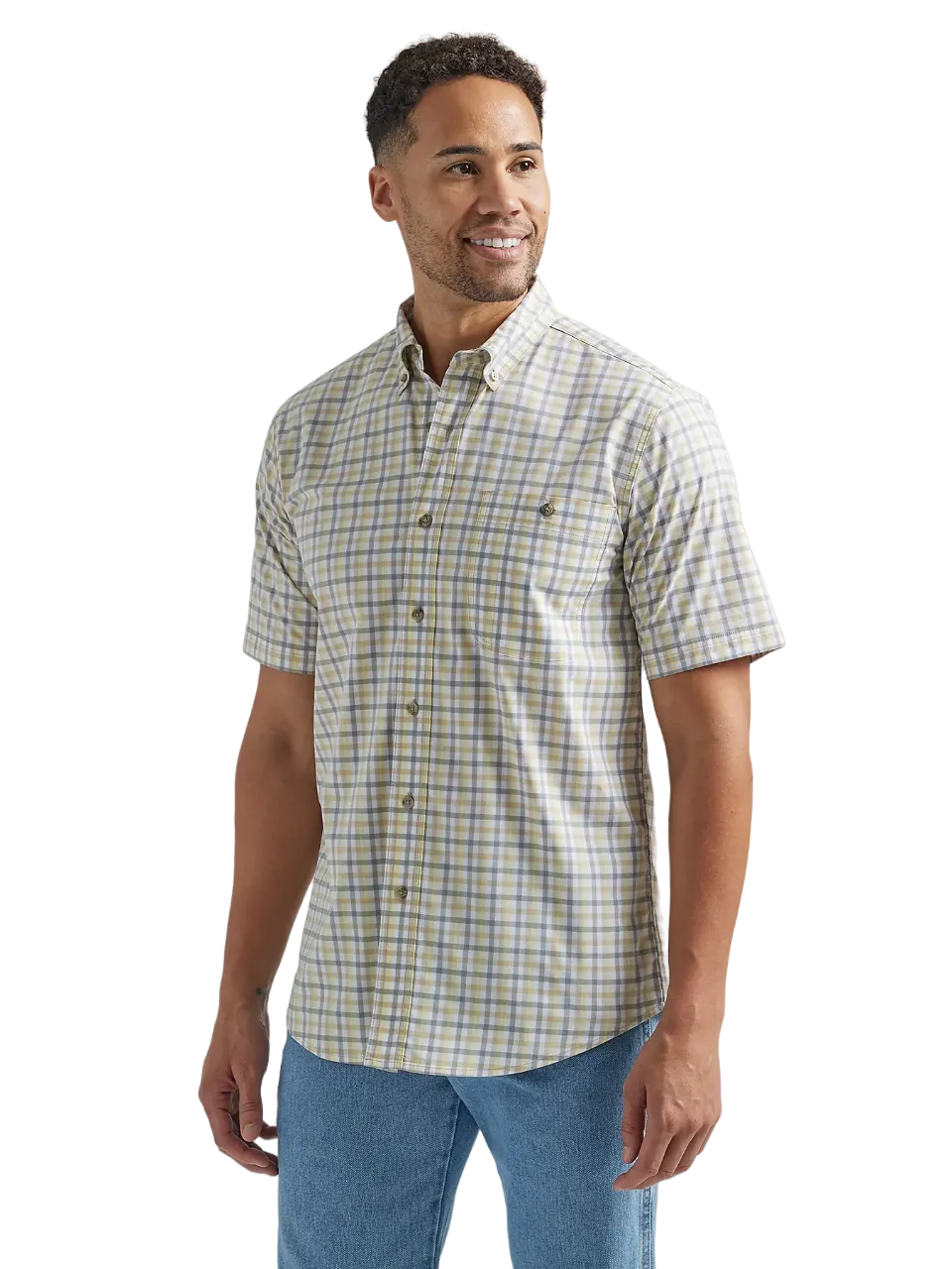 Wrangler Men's Wear Short Sleeve Wrinkle Resist Plaid Button Shirt